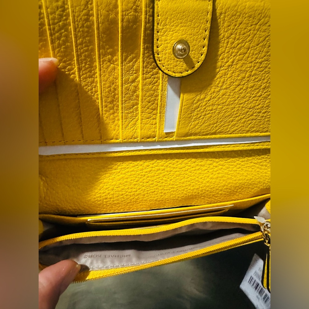 Michael Kors✨💛🩶Vibrant Yellow Floral Crossbody Bag with Phone Holder - Picture 4 of 7
